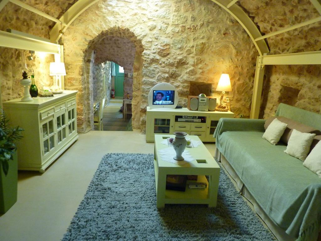 St. George Sykoussis Traditional Residence Agios Georgios Sykousis Zimmer foto