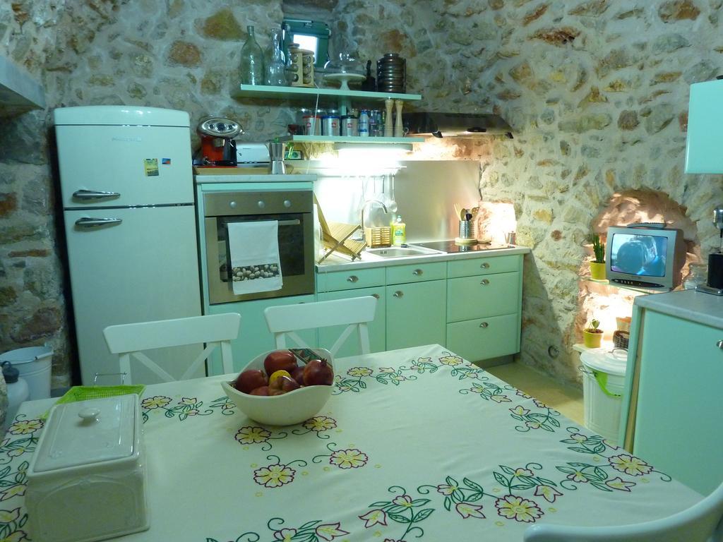 St. George Sykoussis Traditional Residence Agios Georgios Sykousis Zimmer foto